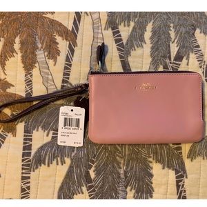 Brand New Coach wristlet with tags!!!